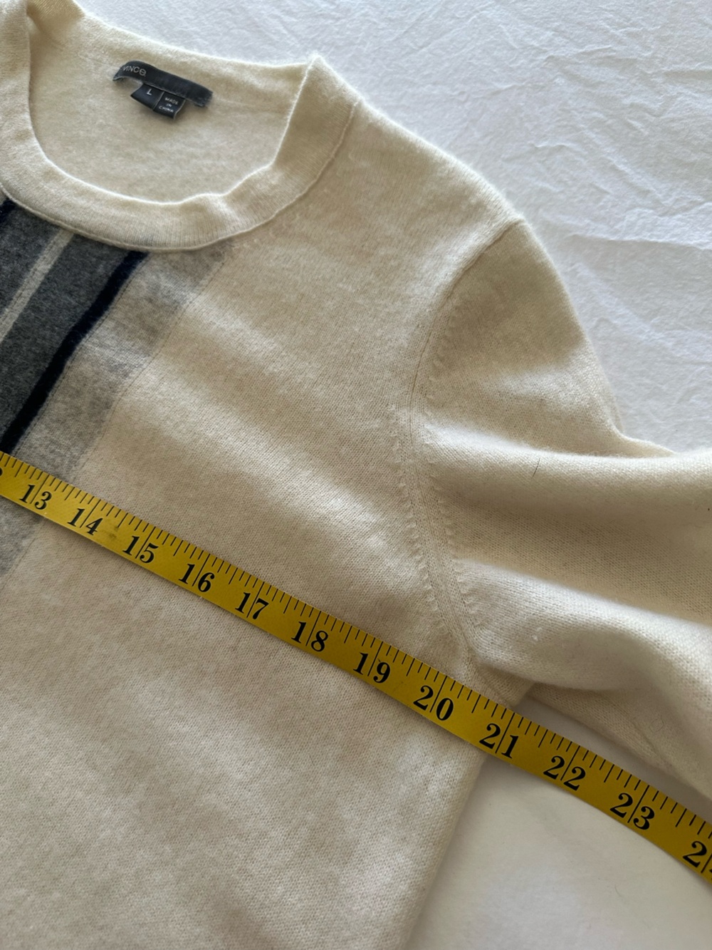 Vince Knit Sweater with Gray and Black Accent size large - Picture 8 of 10